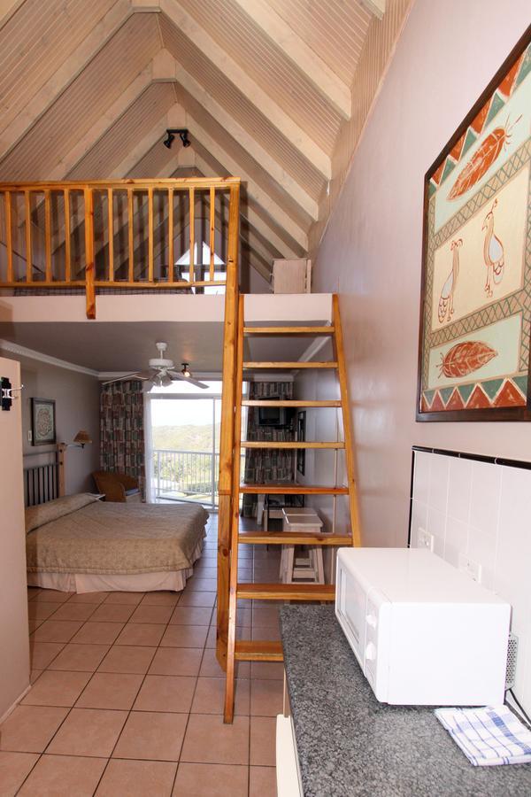 The Reef Apartments East London Bagian luar foto